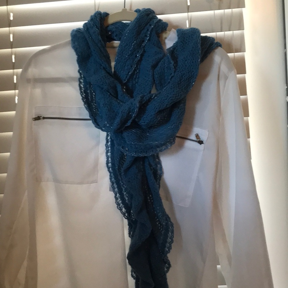 Blue scarf